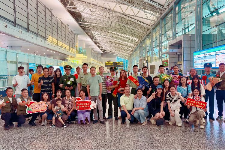 中山多鎮街備好暖心大禮包，送給最可愛的人